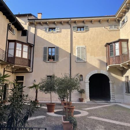 Antiche Colonne Suite Verona Bagian luar foto
